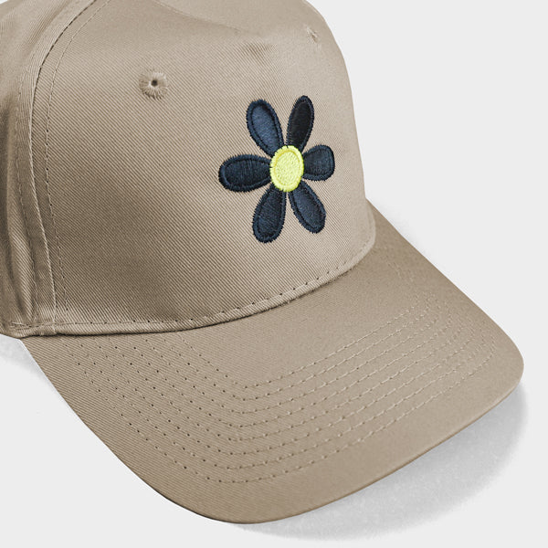 khaki_homepage_hat.jpg__PID:49ae1dff-ba43-4143-9735-694ac6bb516d